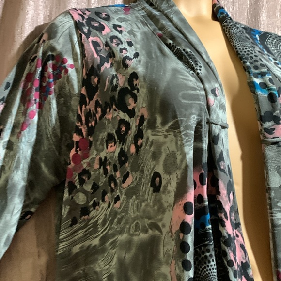 aDRESSing Woman Sweater Cardigan XL Short Animal Pring Gray Pink NWT Polyester - Picture 5 of 16